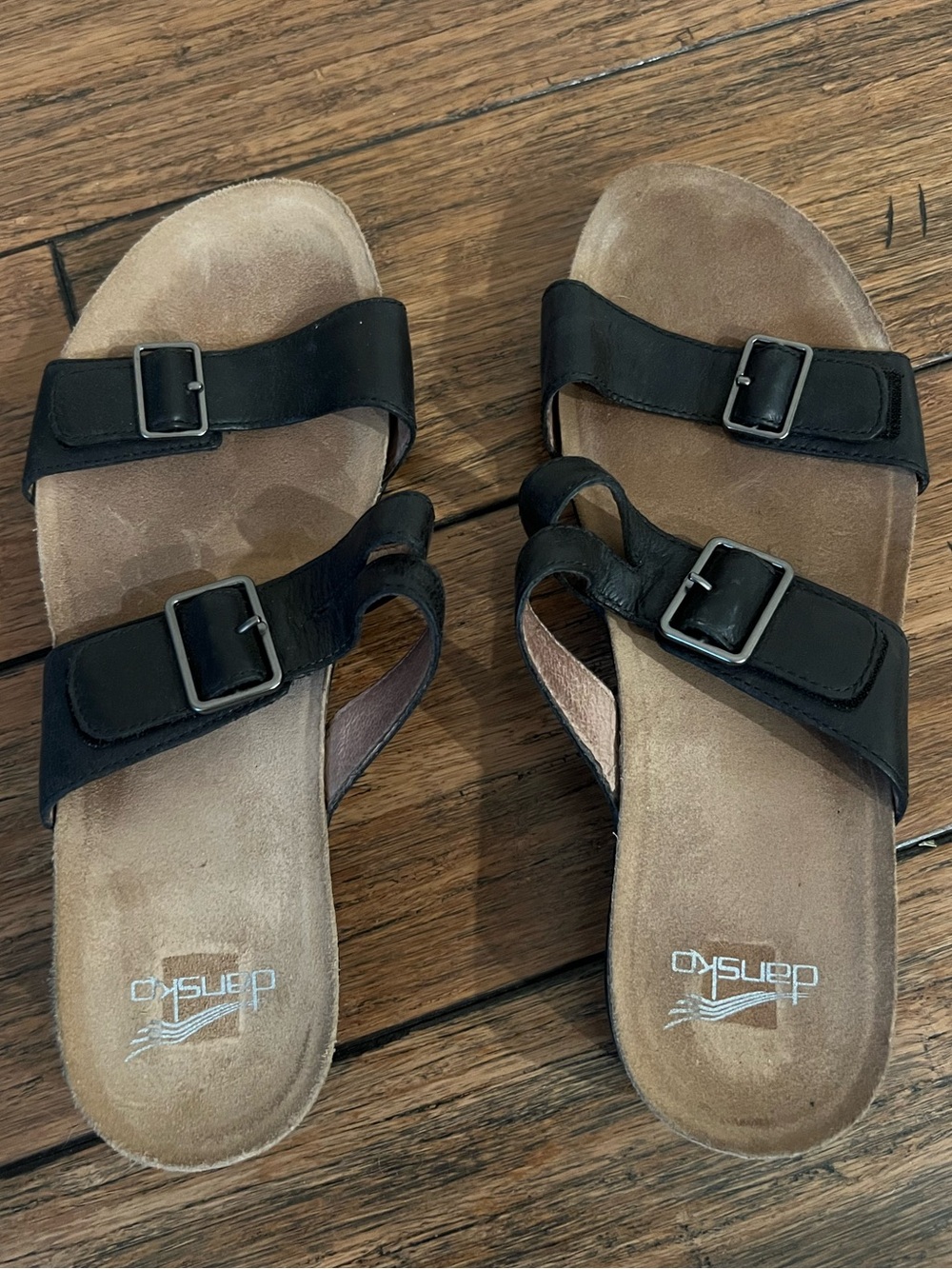 Dansko Rosie Black Leather Strappy Comfort Sandal 9 - Picture 4 of 10
